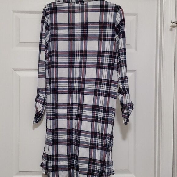  Don't Stop Believing plaid polyester button tunic - Picture 2 of 13